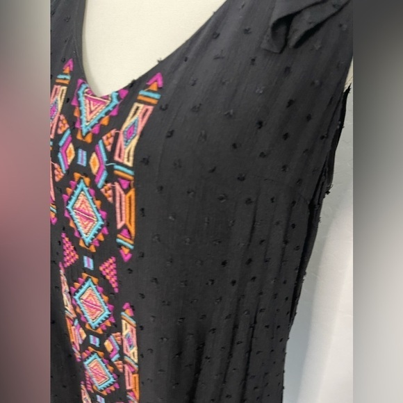 Black Embroidered Dress - Picture 3 of 7